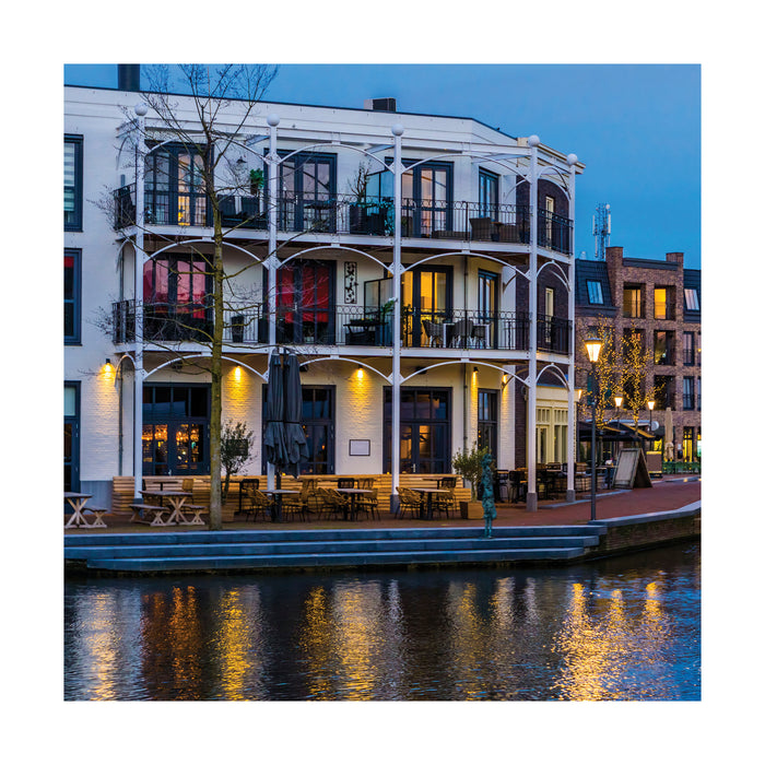 Satco S39188 Light Bulb, Clear Alternate Image.jpg