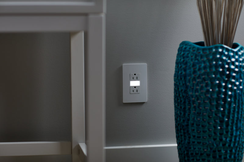 radiant NTL885TRW 15A Tamper-Resistant Outlet with Night Light, White Alternate Image 2.jpg