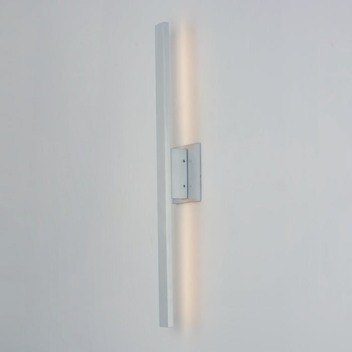 ET2 E41343-SA Alumilux Line LED Outdoor Wall Sconce, Satin Aluminum Alternate Image 10.jpg