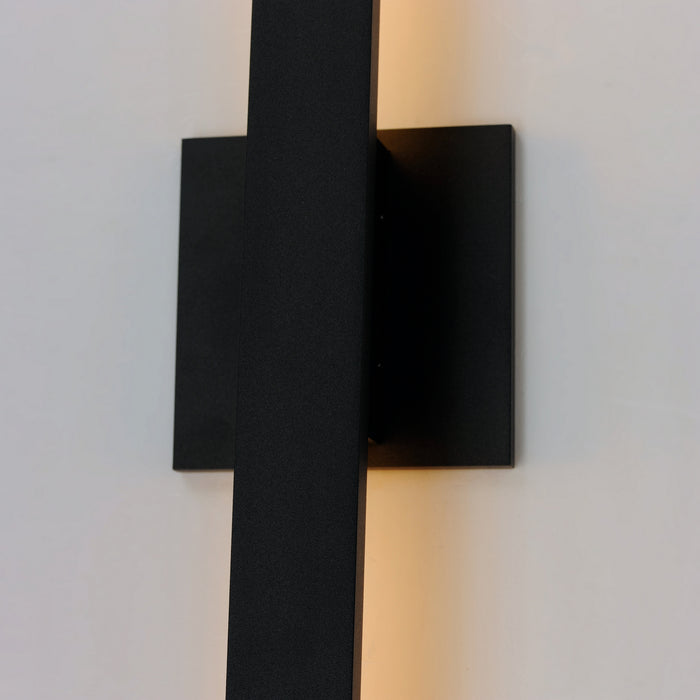 ET2 E41348-BK Alumilux Line LED Outdoor Wall Sconce, Black Alternate Image.jpg